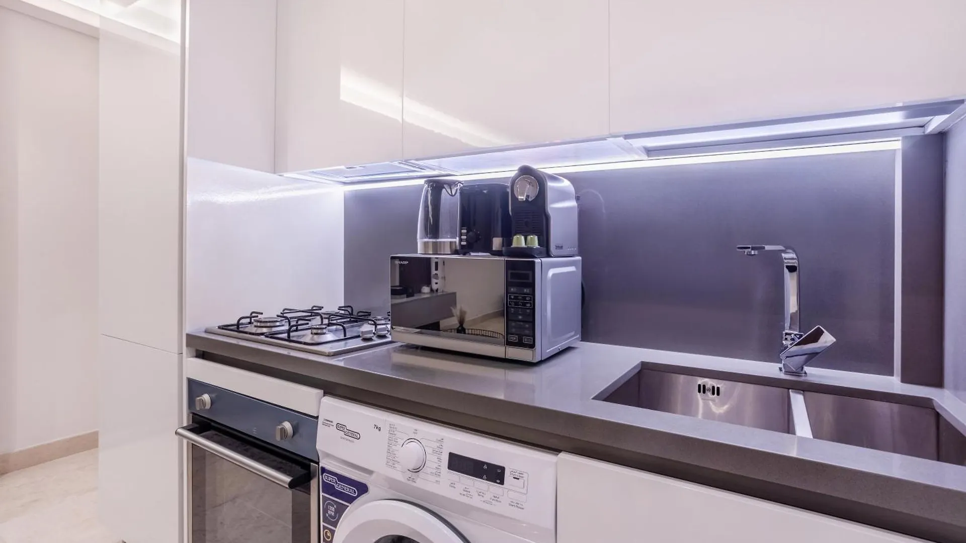 Apartment Stylish Studio Walk To Dubai Mall & Burj Khalifa