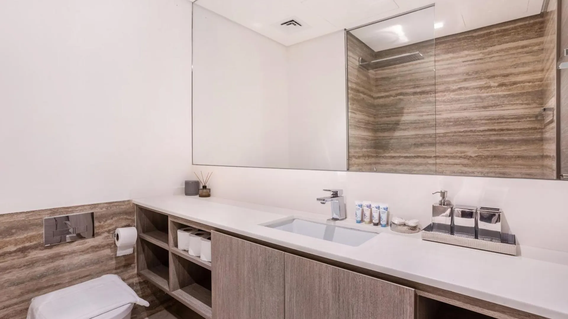 Stylish Studio Walk To Dubai Mall & Burj Khalifa Apartment